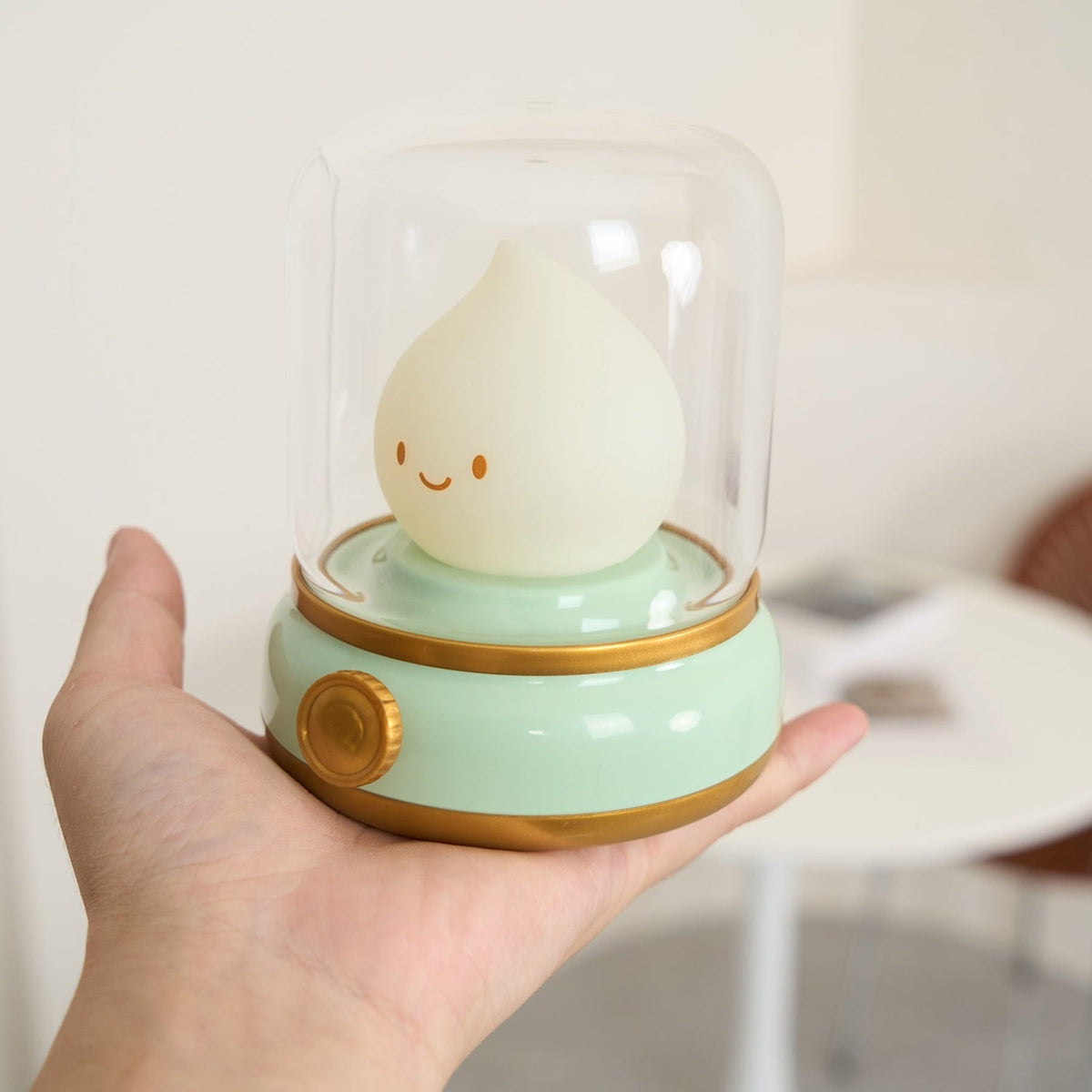 Acrylic Cordless Table Lamp