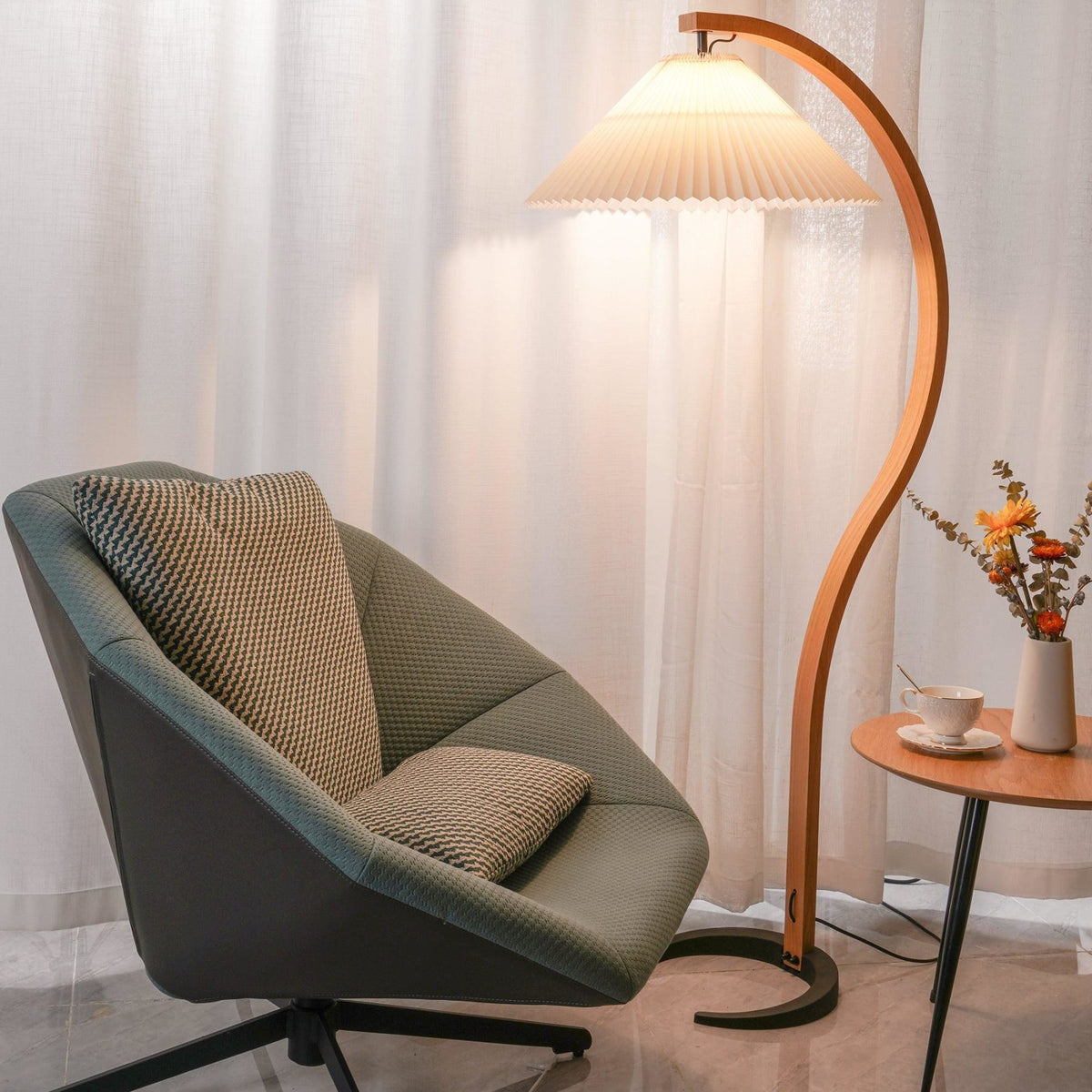 Wood Arc Floor Lamp