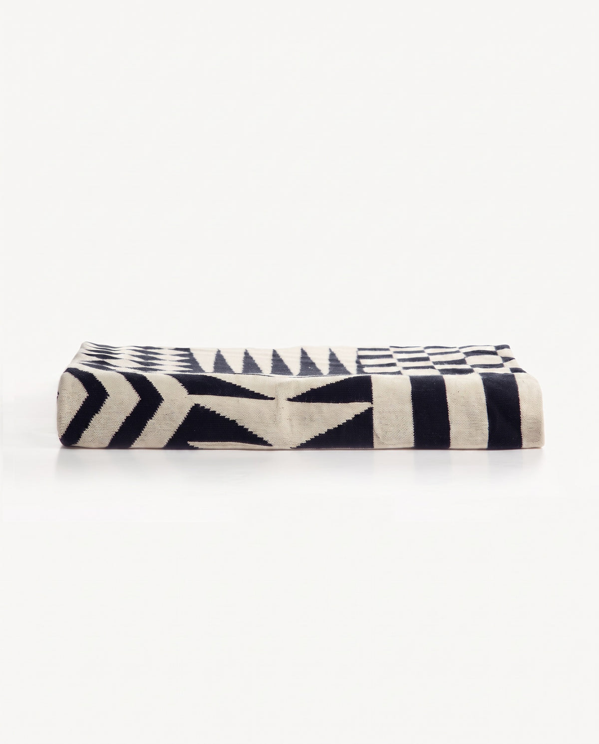 Geometric Pattern Throw | Machine Washable