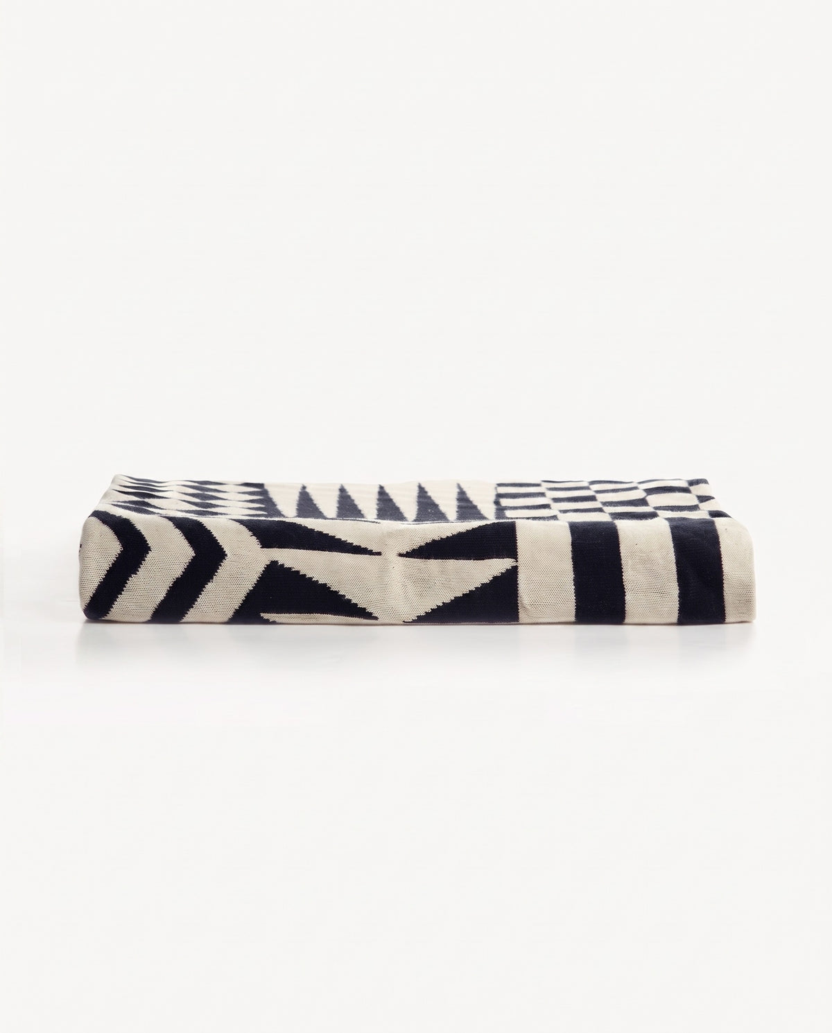 Geometric Pattern Throw | Machine Washable