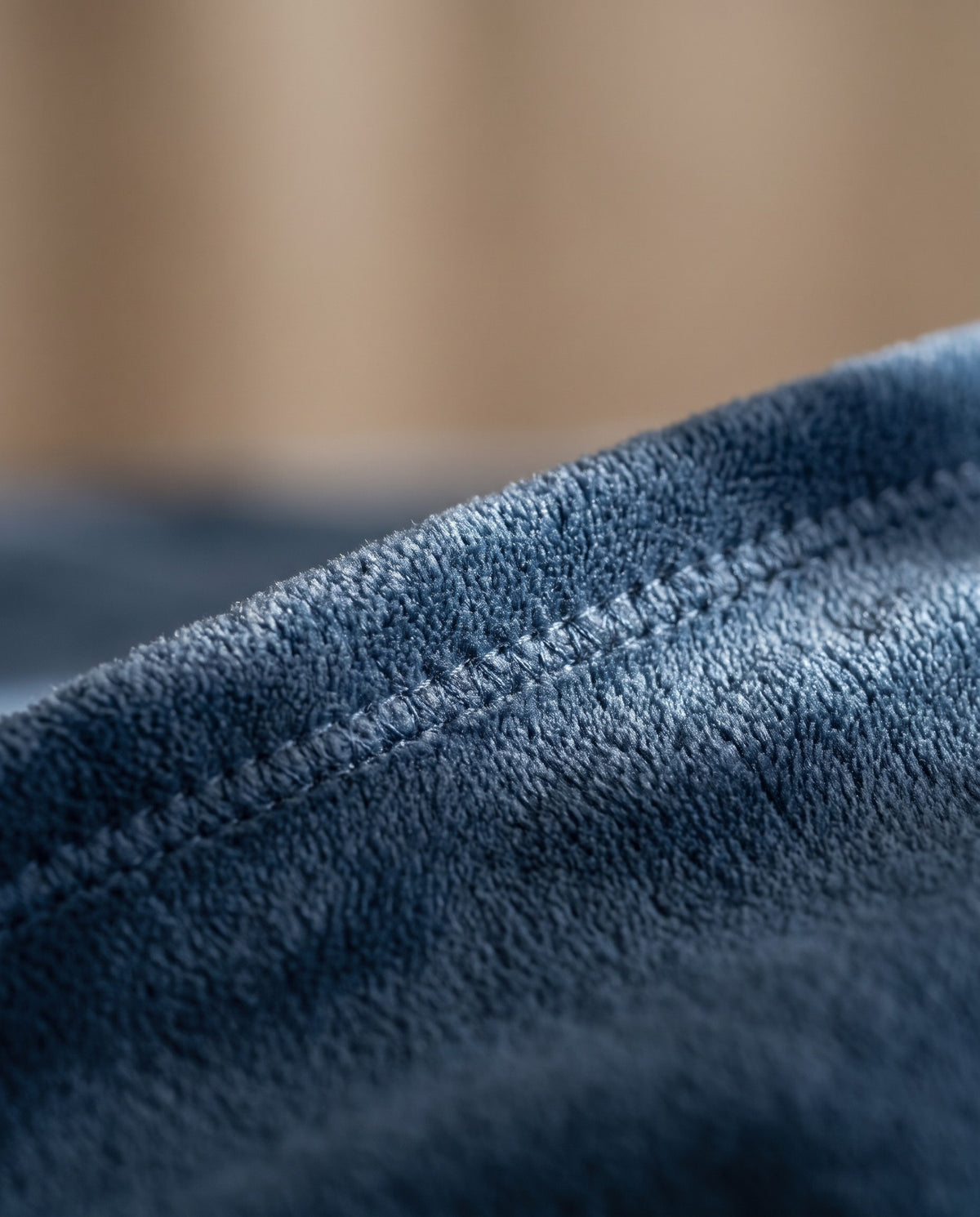 Breeze Comforter For Bedroom | Pet Hair Resistant