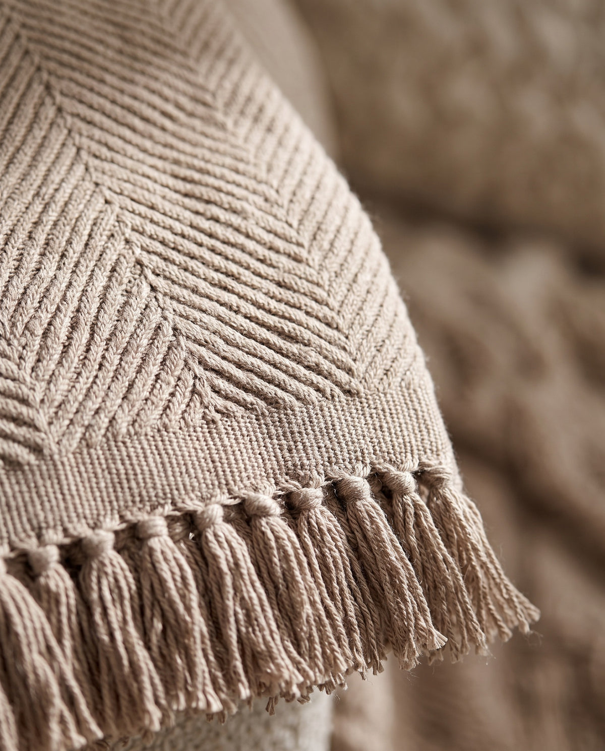 Soft Breathable Herringbone Pet-Friendly Multi-Purpose Minimalis | Spill Resistant, 71-165in
