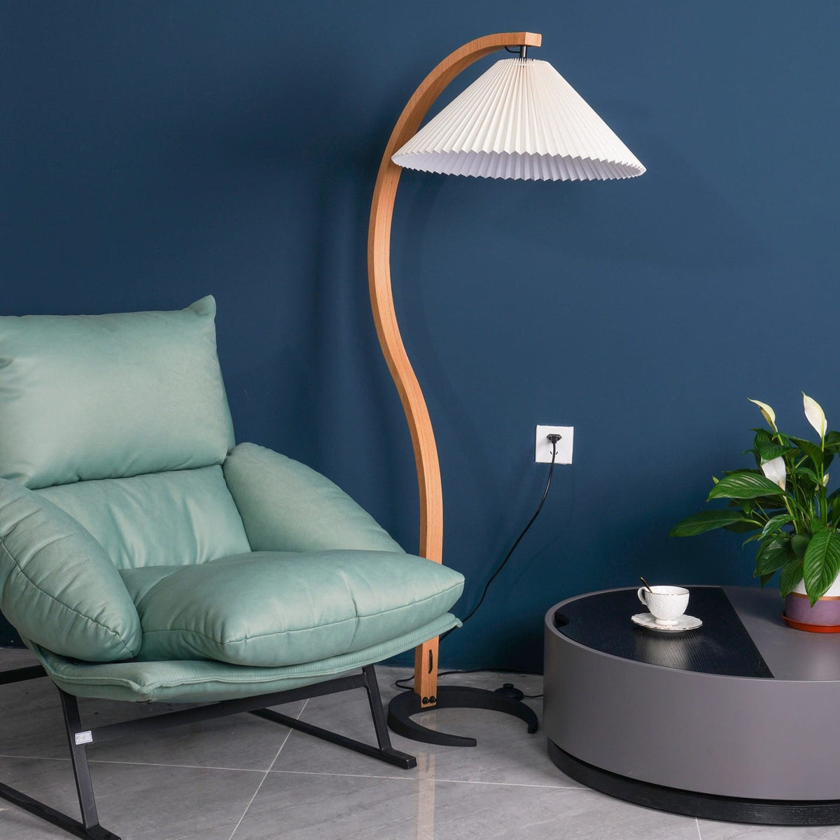 Wood Arc Floor Lamp