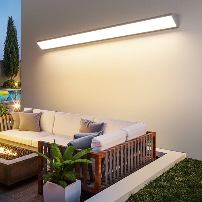 Aluminum LED Outdoor Wall Light in 23.6 and 35.4 Inch Lengths, view 1
