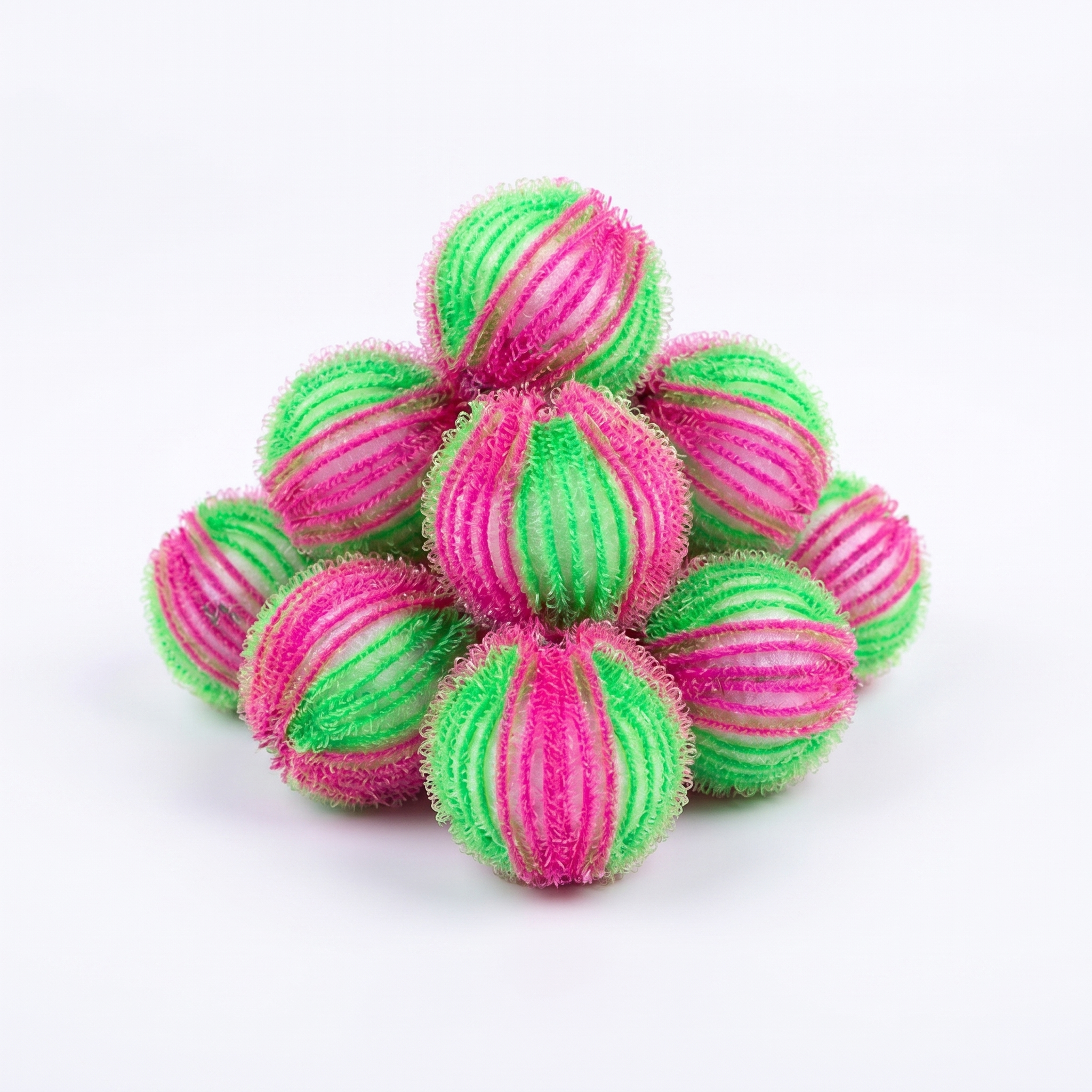 Pet Hair Laundry Balls – Set of 3 – product view 4 | Brivenzo