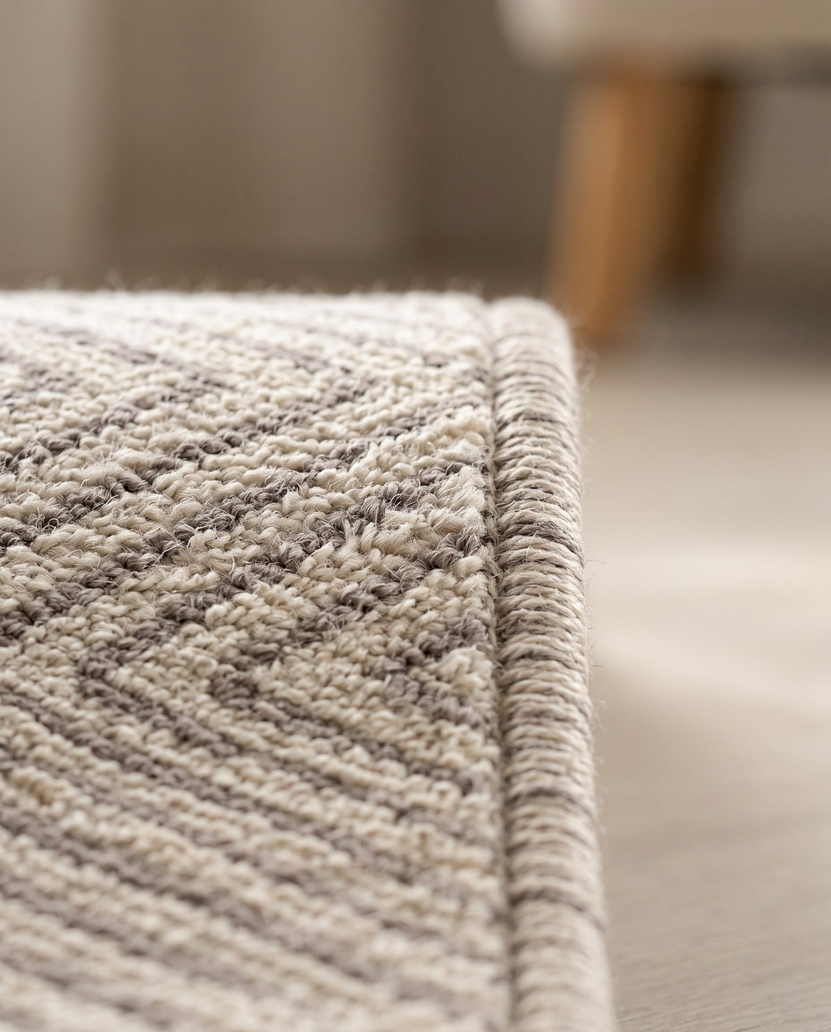 Easy Clean Rug Chevron Pattern Durable Non-Slip Pet-Friendly Mod | Indoor Use, 1-9ft