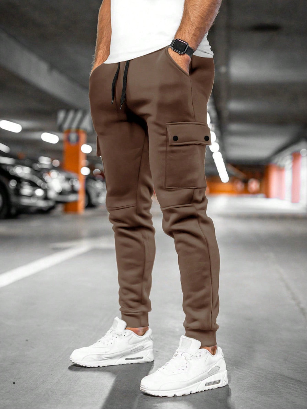 Men's Cropped Sweatpants with Drawstring and Patch Pocket in Six Colors, view 3
