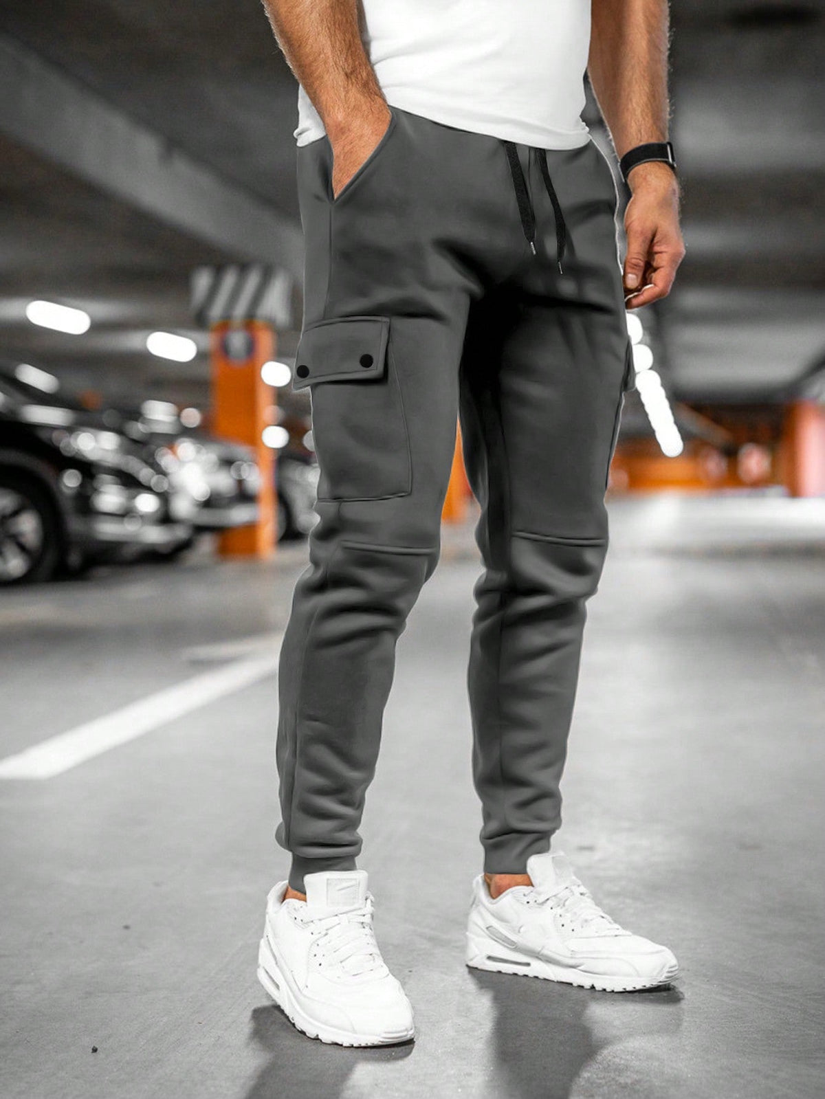 Men's Cropped Sweatpants with Drawstring and Patch Pocket in Six Colors, view 8