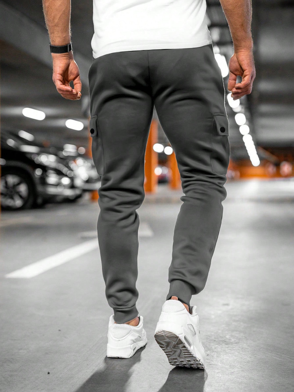 Men's Cropped Sweatpants with Drawstring and Patch Pocket in Six Colors, view 9