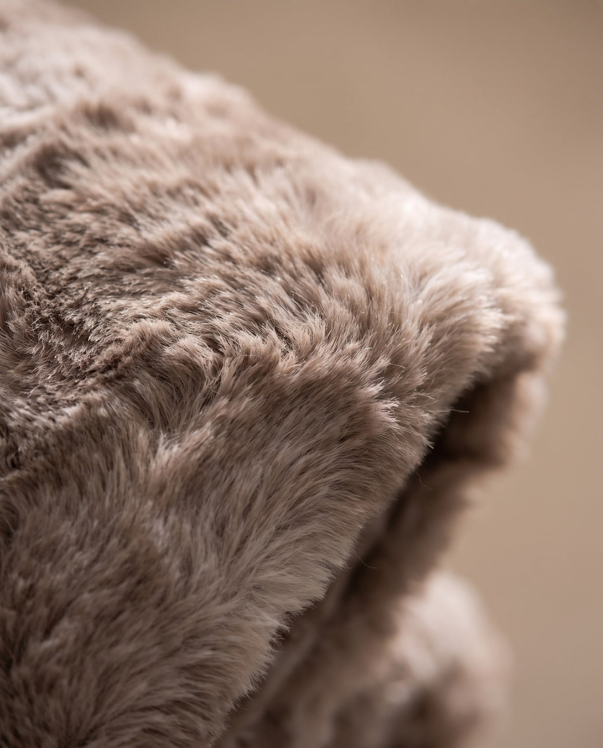 Natural Fleece Blanket | Pet Hair Resistant, 50-60in