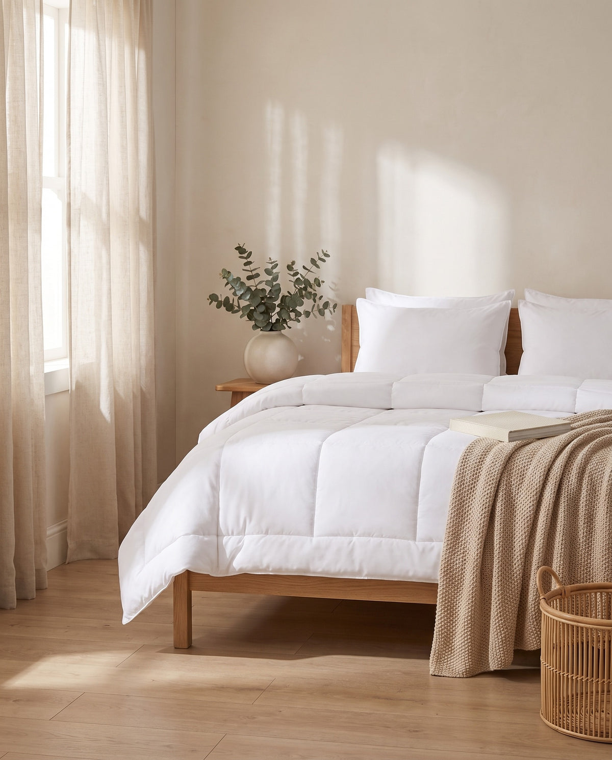 Aerogel Comforter | Pet Hair Resistant