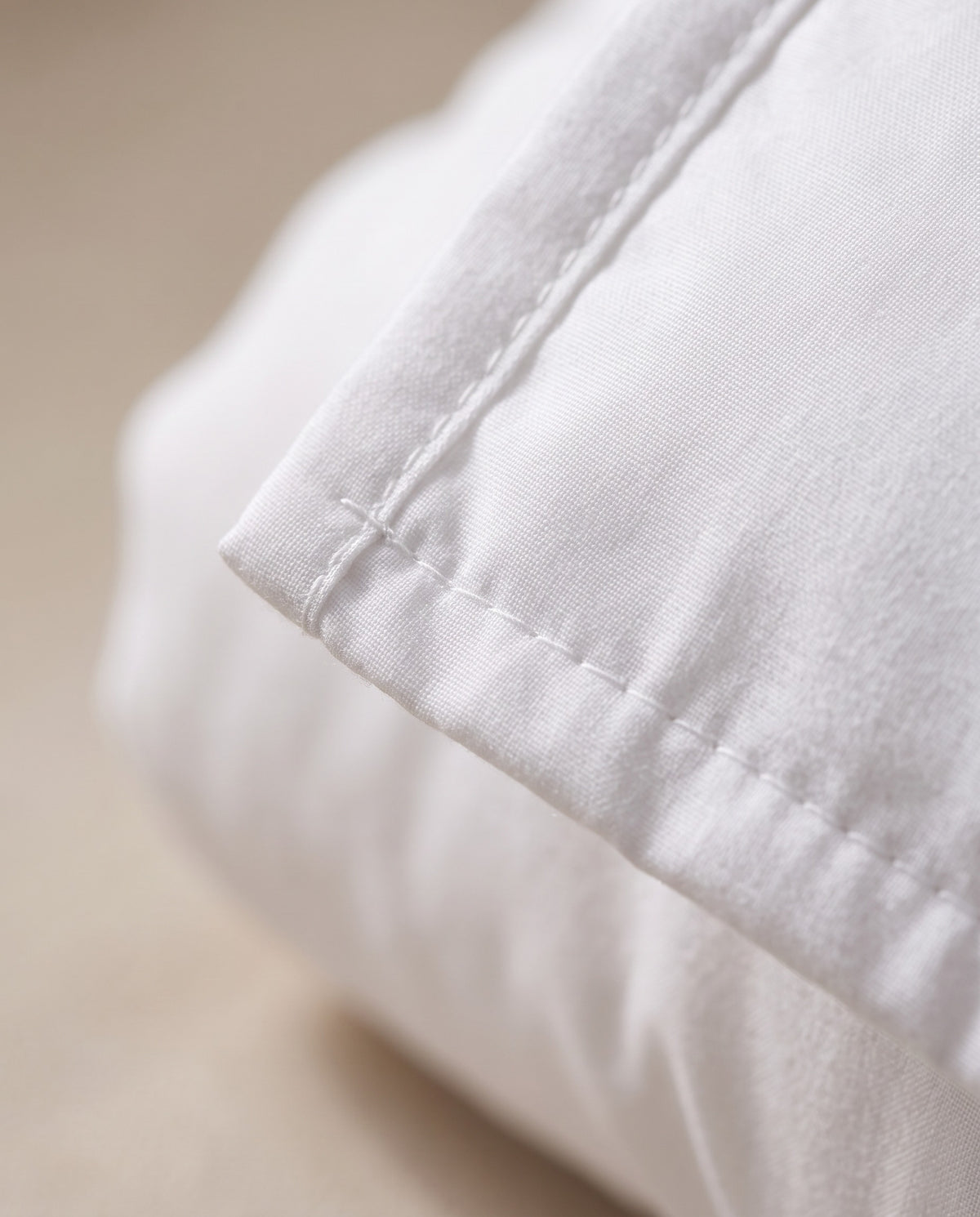 Aerogel Comforter | Pet Hair Resistant