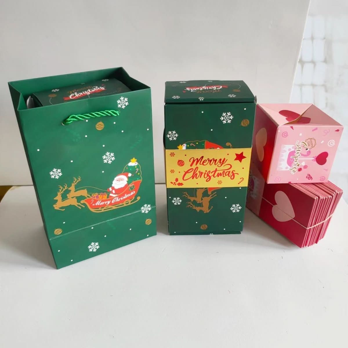 Pop Up Gift Box in Sturdy Cardboard to Fill with Photos and Messages, view 4